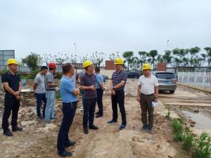 集团党委委员、、、副总司理潘一品一行调研公司在建项目并听取半年度项目